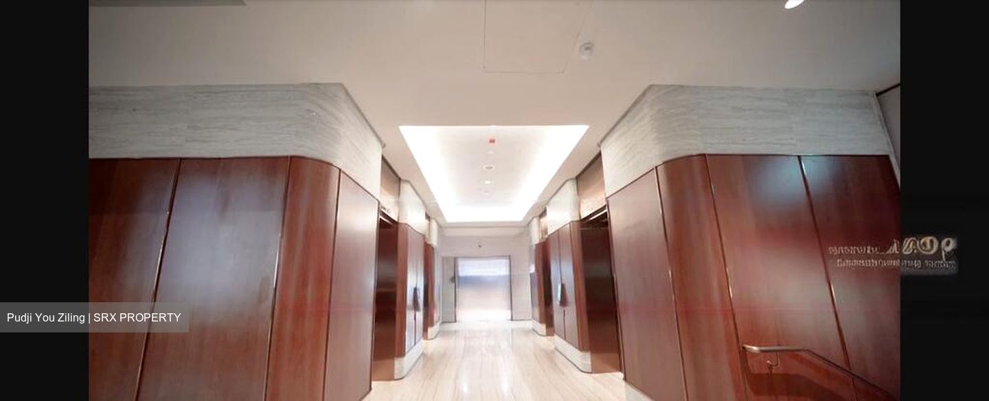 Capital Square (D1), Office #455647631